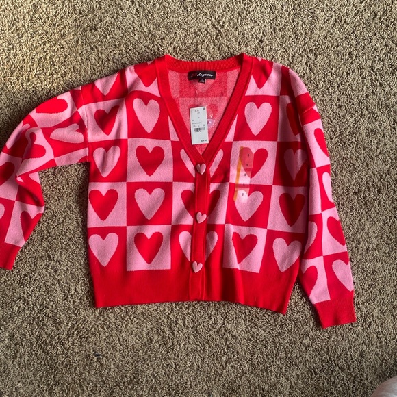 Cute heart pattern cardigan  - Picture 1 of 4